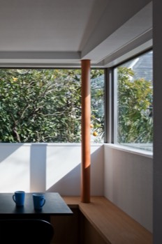 House B/C living area corner window   House B/C living area corner window